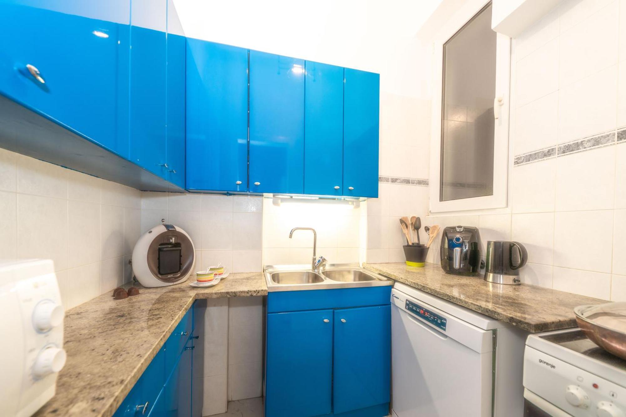 Lazuli Apartment